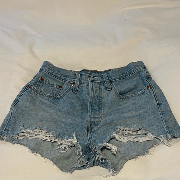 Levi’s 501 light wash jean shorts - Picture 1 of 3